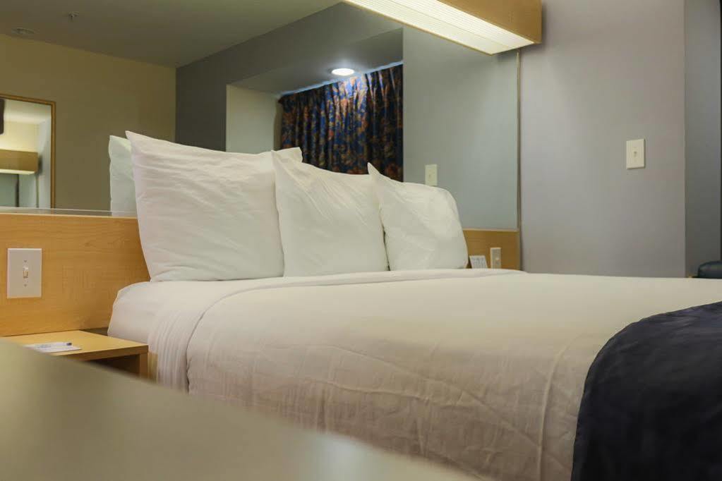 Microtel Inn & Suites By Wyndham Conyers Atlanta Area Buitenkant foto